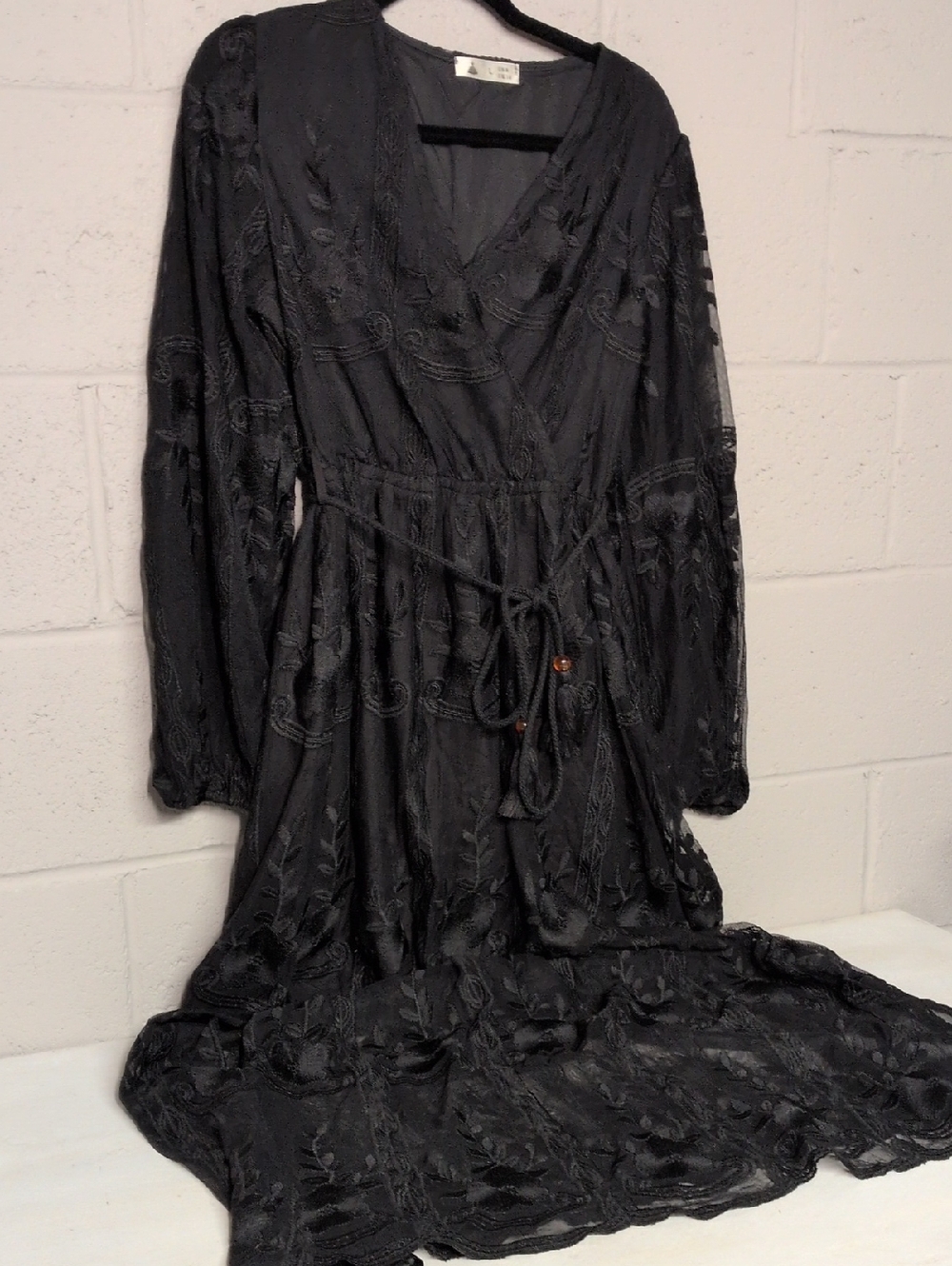Women's Sheer Black Lace Long Sleeve Boho Maxi Dress Size Large/8 NWOT - Picture 4 of 11